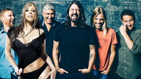 Dave Grohl reacts to Mariah's New Year's Eve disaster | mcarchives.com