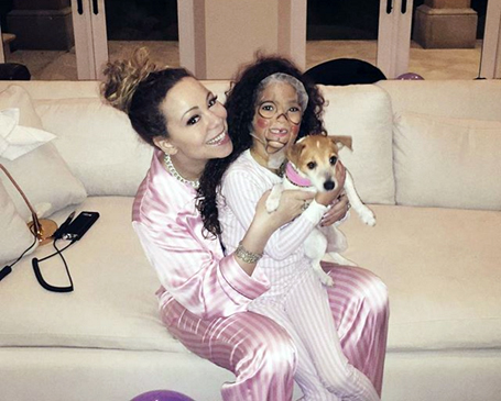 Mariah has a spa night with daughter Monroe | mcarchives.com