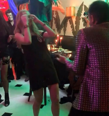 Jennifer Lawrence dances to Mariah Carey | mcarchives.com