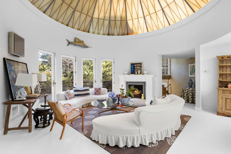 Inside Mariah Carey's lavish Hamptons rental | mcarchives.com