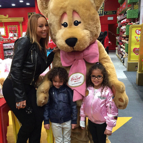 Mariah Carey's kids can't stop smiling | mcarchives.com